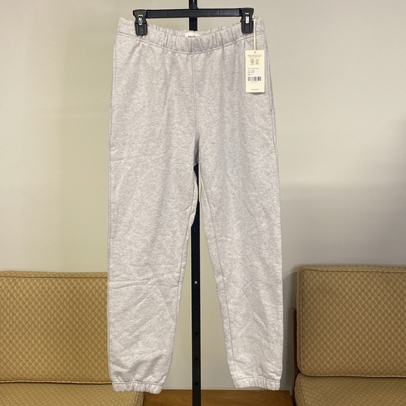 MATE the Label - Organic Fleece Relaxed Pocket Sweatpant In Heather Gray - Picture 7 of 10